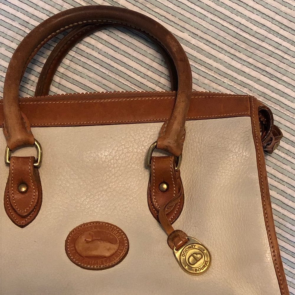 VINTAGE DOONEY & BOURKE - Picture 1 of 8